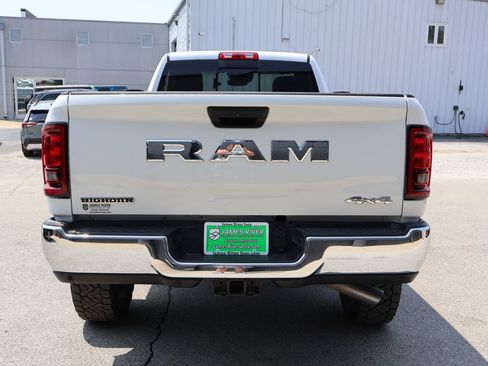 Used 2025 RAM 2500 Big Horn AWD/4WD image 4