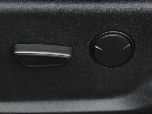Used 2019 Ford F150 XLT AWD/4WD image 14