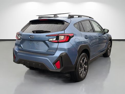 Used 2024 Subaru Crosstrek 2.0i Premium AWD/4WD image 3