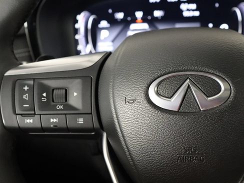 Used 2023 INFINITI QX60 Luxe w/ Cargo Package FWD image 8
