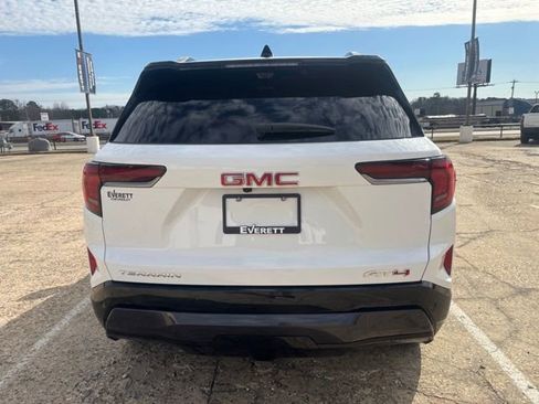 Used 2026 GMC Terrain AT4 w/ Convenience Package III image 12