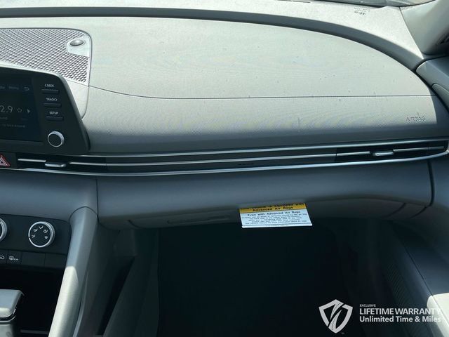 New 2026 Hyundai Elantra SE FWD image 17