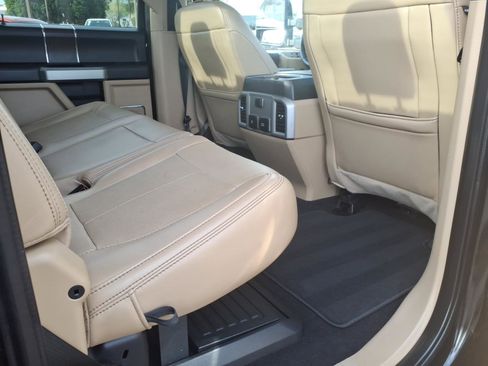 Used 2020 Ford F250 Lariat w/ Lariat Ultimate Package image 13