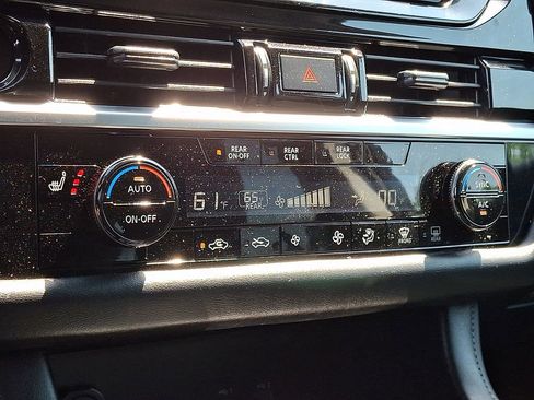 Certified 2025 Nissan Pathfinder SV AWD/4WD image 18
