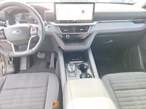 Used 2025 Ford Explorer ST-Line image 29