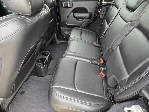 Used 2021 Jeep Wrangler Unlimited Sport w/ Technology Group image 28