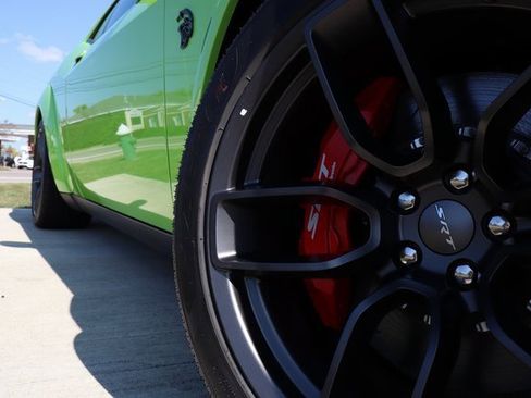 Used 2023 Dodge Challenger SRT Hellcat Widebody image 2
