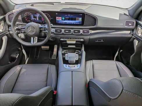 New 2026 Mercedes-Benz GLS 580 4MATIC image 15