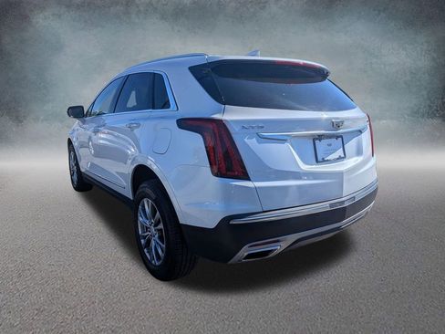 Certified 2022 Cadillac XT5 Premium Luxury image 3