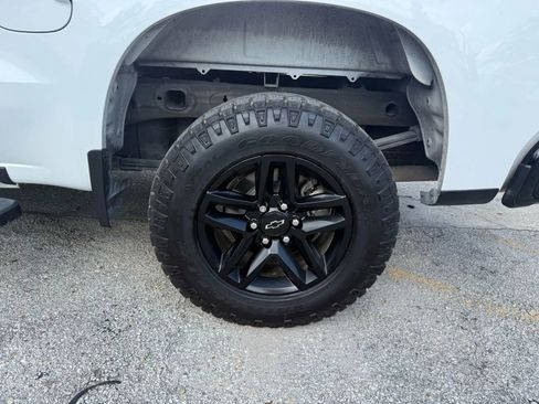 Used 2019 Chevrolet Silverado 1500 LT Trail Boss image 22