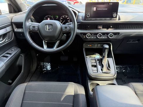 Used 2025 Honda CR-V Sport image 14