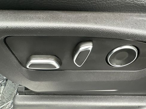 Certified 2024 GMC Sierra 1500 Denali image 12