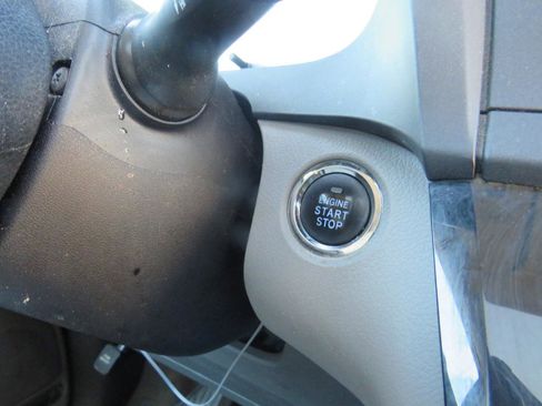 Used 2018 Toyota Sienna XLE FWD image 26