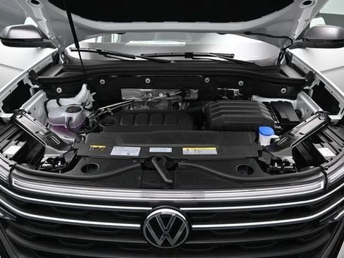 New 2026 Volkswagen Atlas Peak Edition AWD/4WD image 15