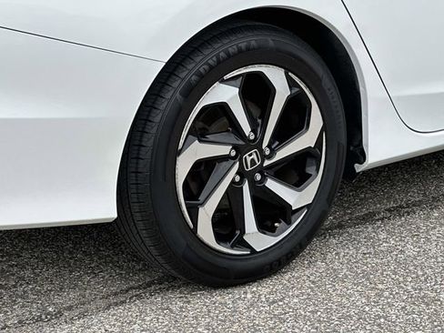 Used 2016 Honda Accord EX-L image 29