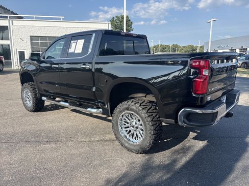 Used 2025 Chevrolet Silverado 1500 LTZ w/ LTZ Premium Package AWD/4WD image 10
