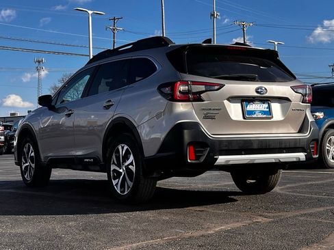 Used 2020 Subaru Outback Limited image 6