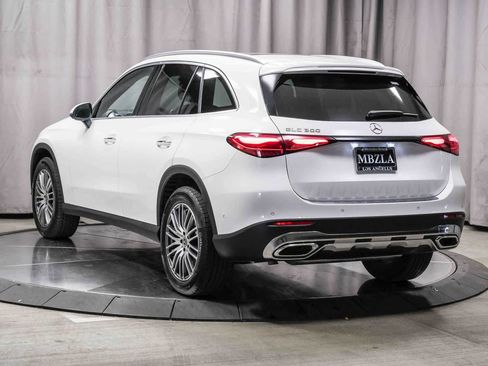 Certified 2026 Mercedes-Benz GLC 300 GLC 300 image 2