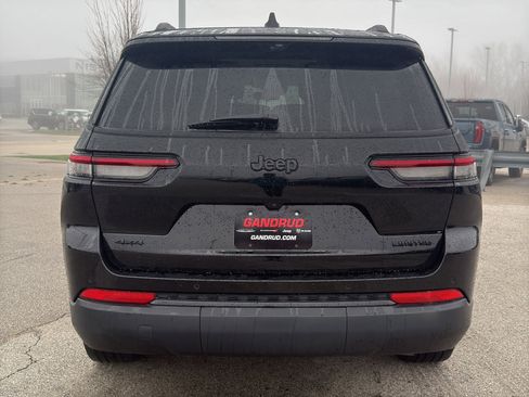 Used 2024 Jeep Grand Cherokee L Limited w/ Luxury Tech Group II image 7
