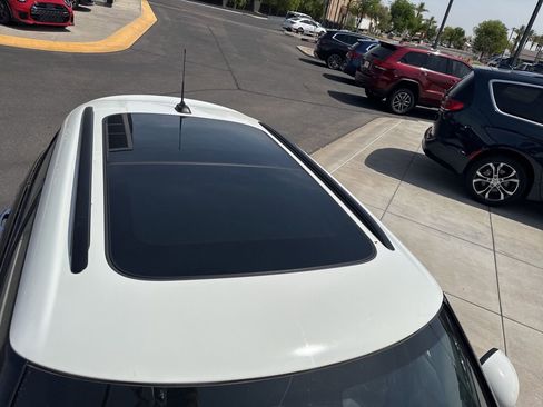 Used 2019 MINI Cooper S image 5