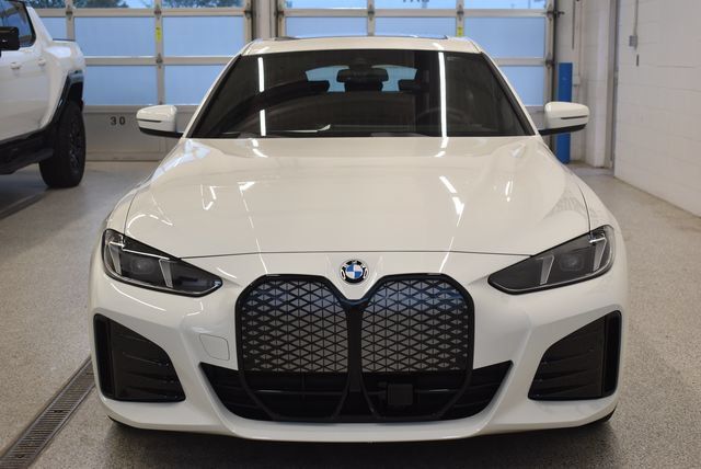 New 2026 BMW i4 xDrive40i w/ M Sport Package AWD/4WD image 3