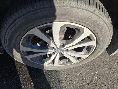 Used 2022 Subaru Forester Limited image 7