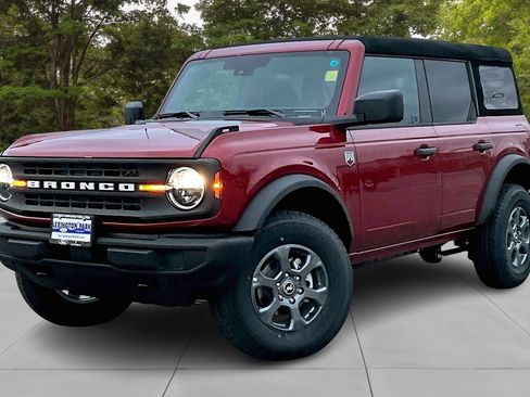 New 2025 Ford Bronco Big Bend image 2