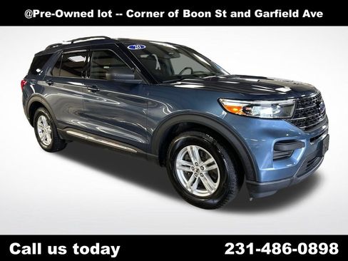 Used 2020 Ford Explorer XLT w/ Comfort Package AWD/4WD image 7