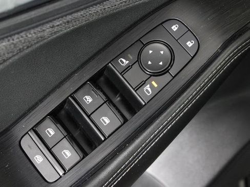 Certified 2021 Nissan Rogue SV FWD image 23