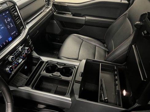 Used 2024 Ford F350 Lariat w/ Lariat Ultimate Package image 41