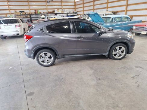 Used 2016 Honda HR-V EX image 9
