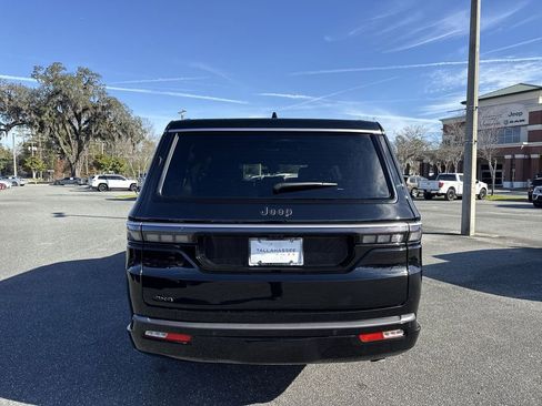 New 2026 Jeep Grand Wagoneer L w/ Premium Group I image 4