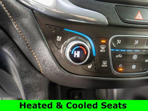 Used 2018 Chevrolet Equinox Premier image 21