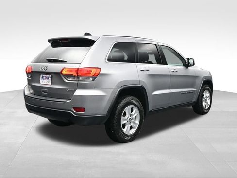 Used 2017 Jeep Grand Cherokee Laredo AWD/4WD image 5