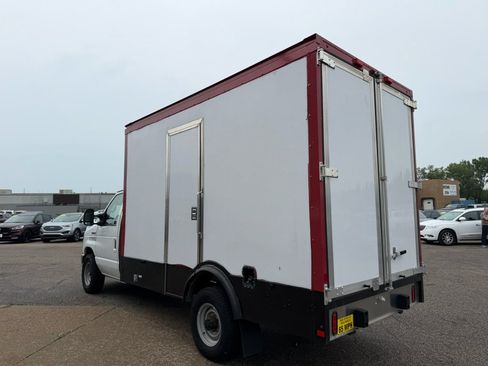 Used 2024 Ford E-350 and Econoline 350 Super Duty w/ Power Windows & Locks Group RWD image 6