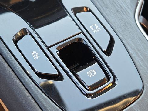 Used 2023 Lexus RZ 450e Premium image 25