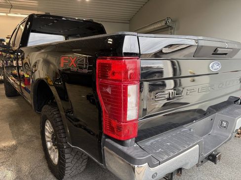 Used 2022 Ford F250 XLT w/ XLT Value Package AWD/4WD image 8