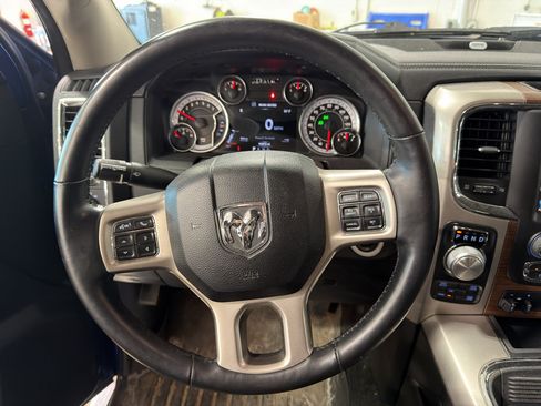 Used 2017 RAM 1500 Laramie w/ Convenience Group AWD/4WD image 12