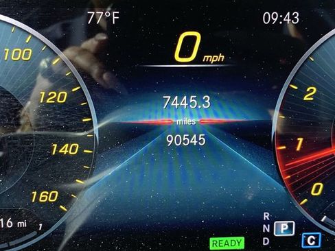 Used 2021 Mercedes-Benz GLE 450 4MATIC w/ AMG Line Exterior image 20