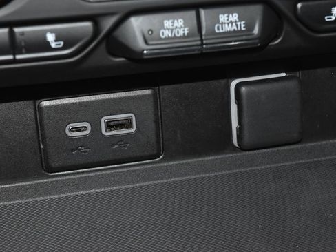 Used 2023 Chevrolet Suburban LT w/ LT Signature Package AWD/4WD image 14