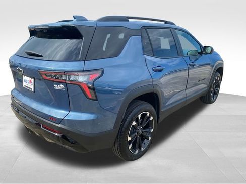 New 2026 Chevrolet Equinox RS w/ Convenience Package III FWD image 5