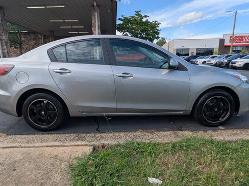 Used 2013 MAZDA MAZDA3 i SV FWD image 7