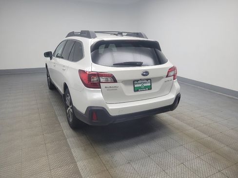 Used 2019 Subaru Outback 2.5i Limited AWD/4WD image 5