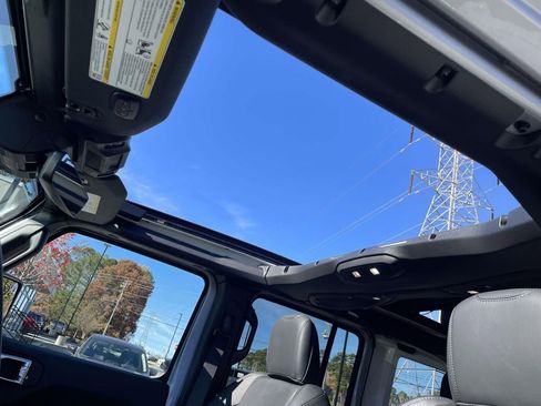 Used 2024 Jeep Wrangler High Altitude image 18