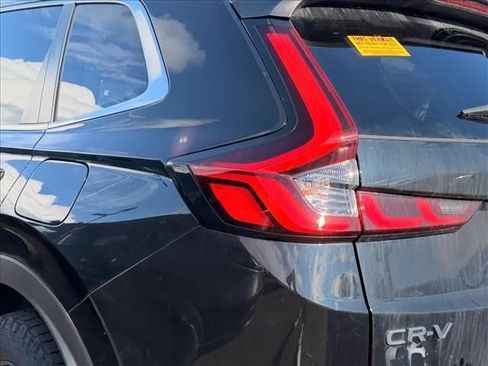 Used 2023 Honda CR-V Sport image 16