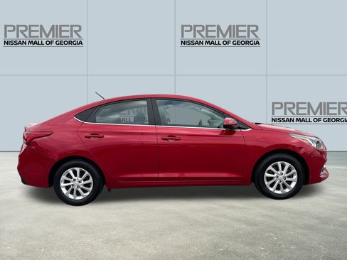 Used 2022 Hyundai Accent SEL image 4
