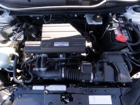 Used 2018 Honda CR-V Touring image 10