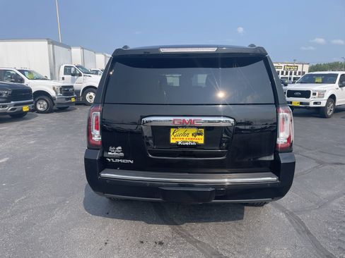 Used 2015 GMC Yukon Denali w/ Premium Package AWD/4WD image 7
