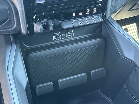 New 2026 RAM 2500 Big Horn AWD/4WD image 37