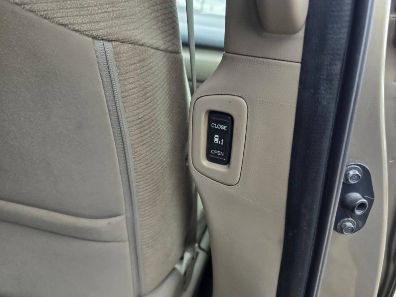 Used 2011 Honda Odyssey EX image 30
